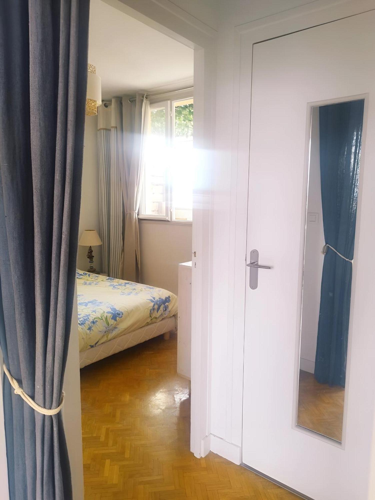 Charmant Appartement Lumineux - Dernier Etage Avec Balcon - Proche Centre-Ville Nantes Eksteriør bilde